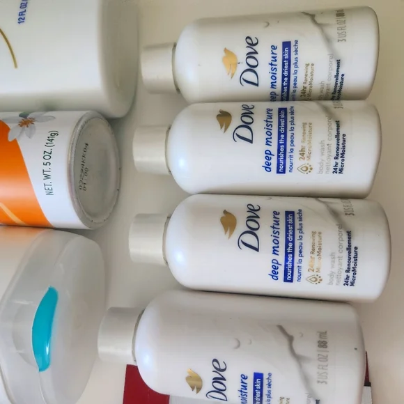 Ultra Care Skincare Set - Beauty Bundle - Picture 6 of 8